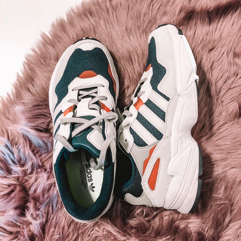 ‼️SOLD‼️ Adidas Sneakers